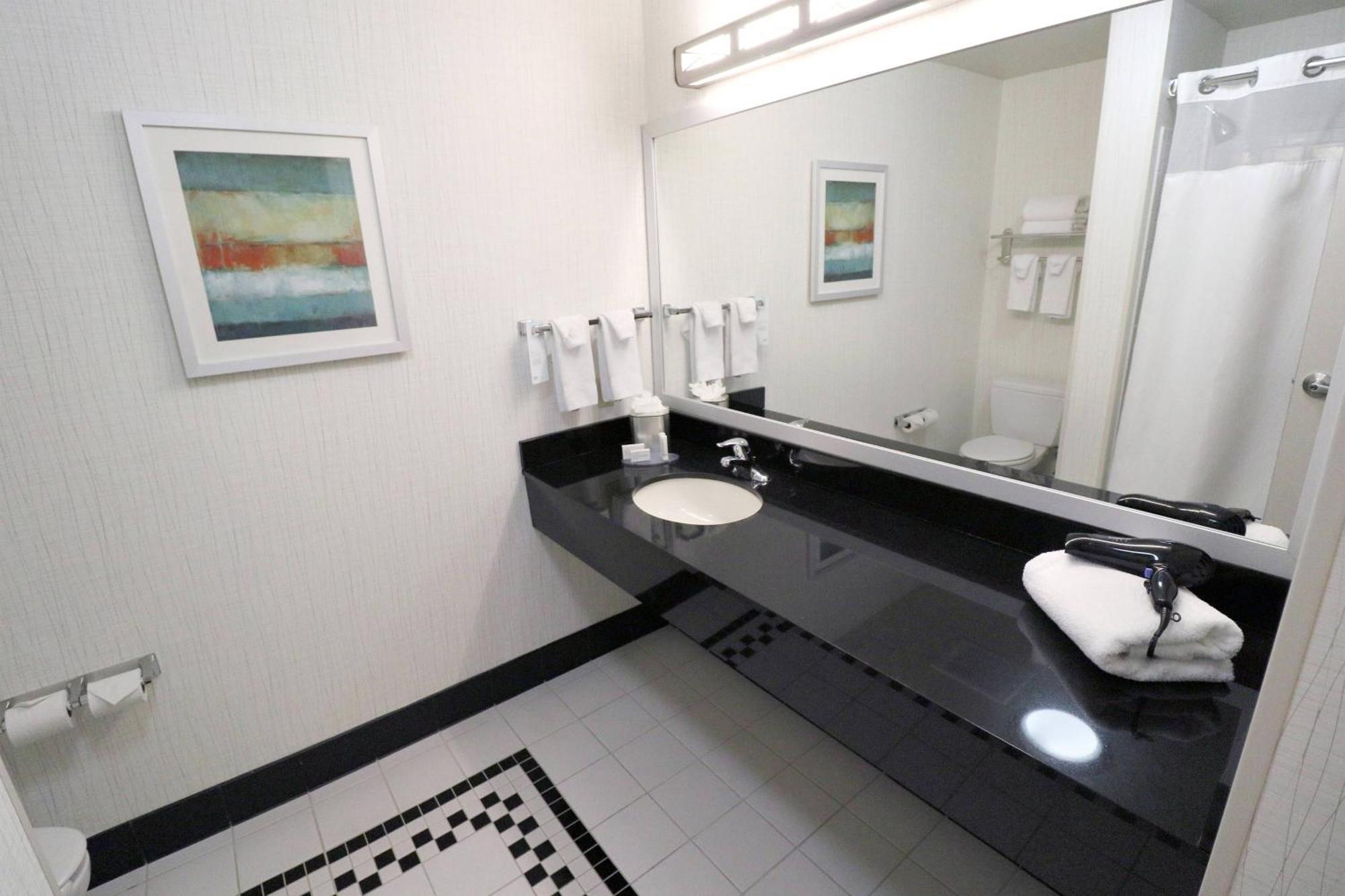 Fairfield Inn & Suites Des Moines Airport Zewnętrze zdjęcie